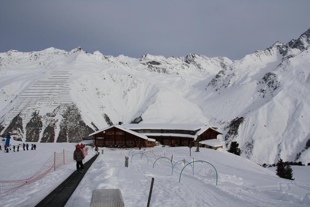 Hotel Alpenfriede Graun im Vinschgau Exterior foto