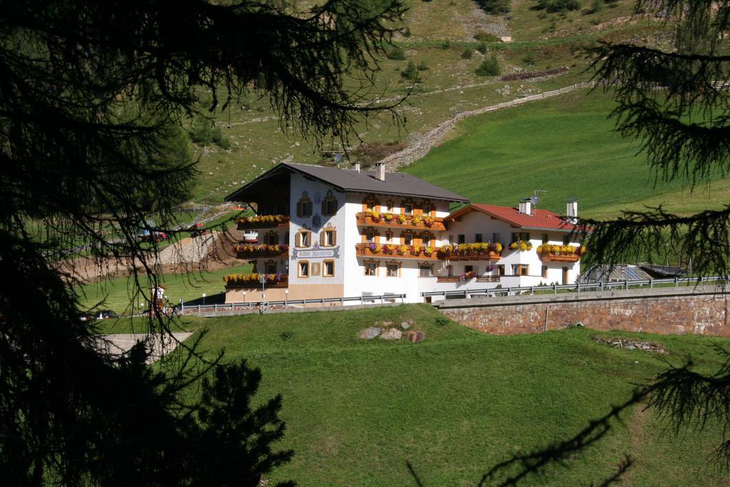 Hotel Alpenfriede Graun im Vinschgau Exterior foto