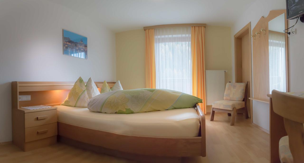 Hotel Alpenfriede Graun im Vinschgau Exterior foto